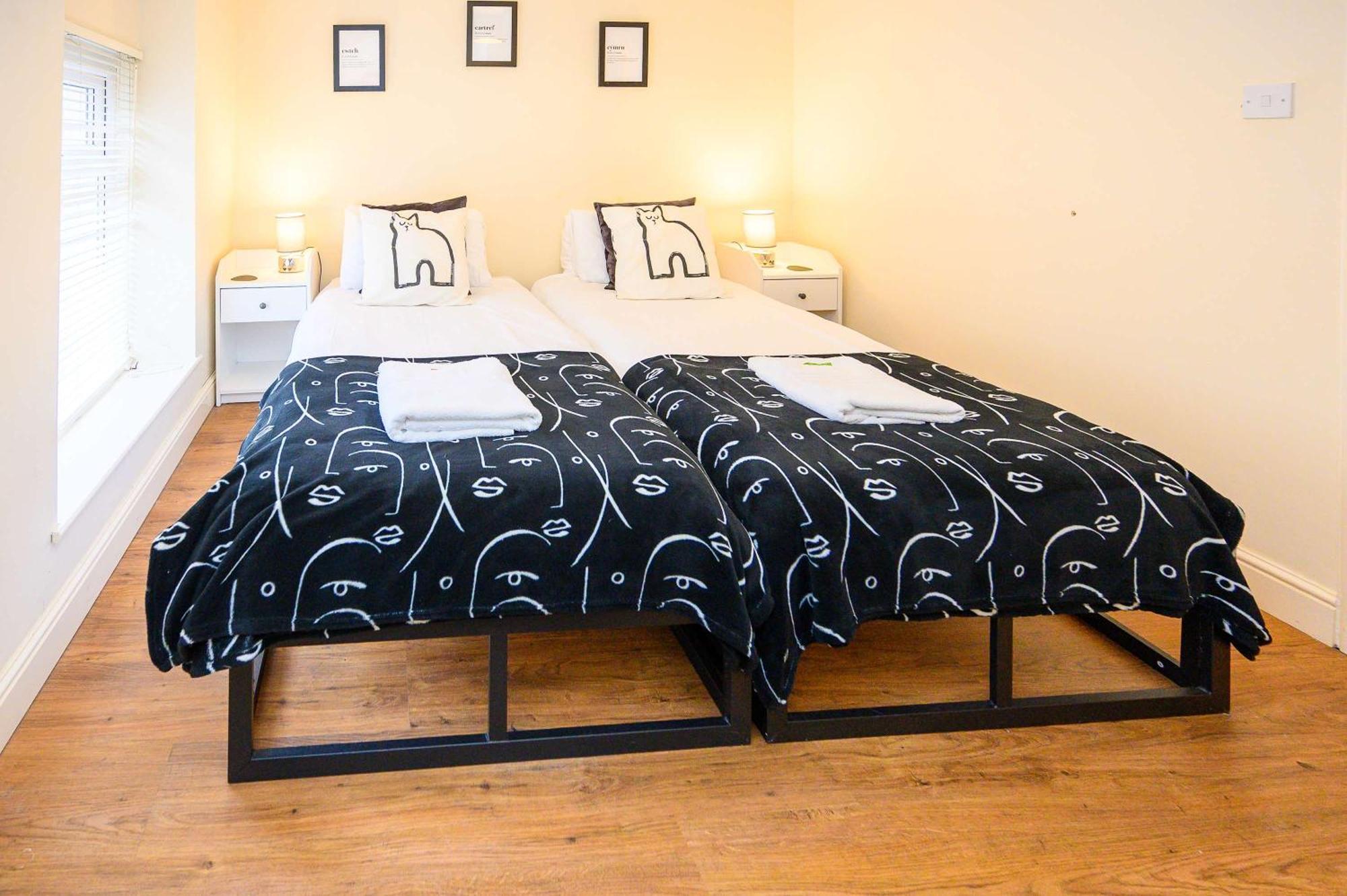 Llareggub Amazing House In Afan Forest With Breath-Taking Views By Staystaycations Port Talbot Ngoại thất bức ảnh