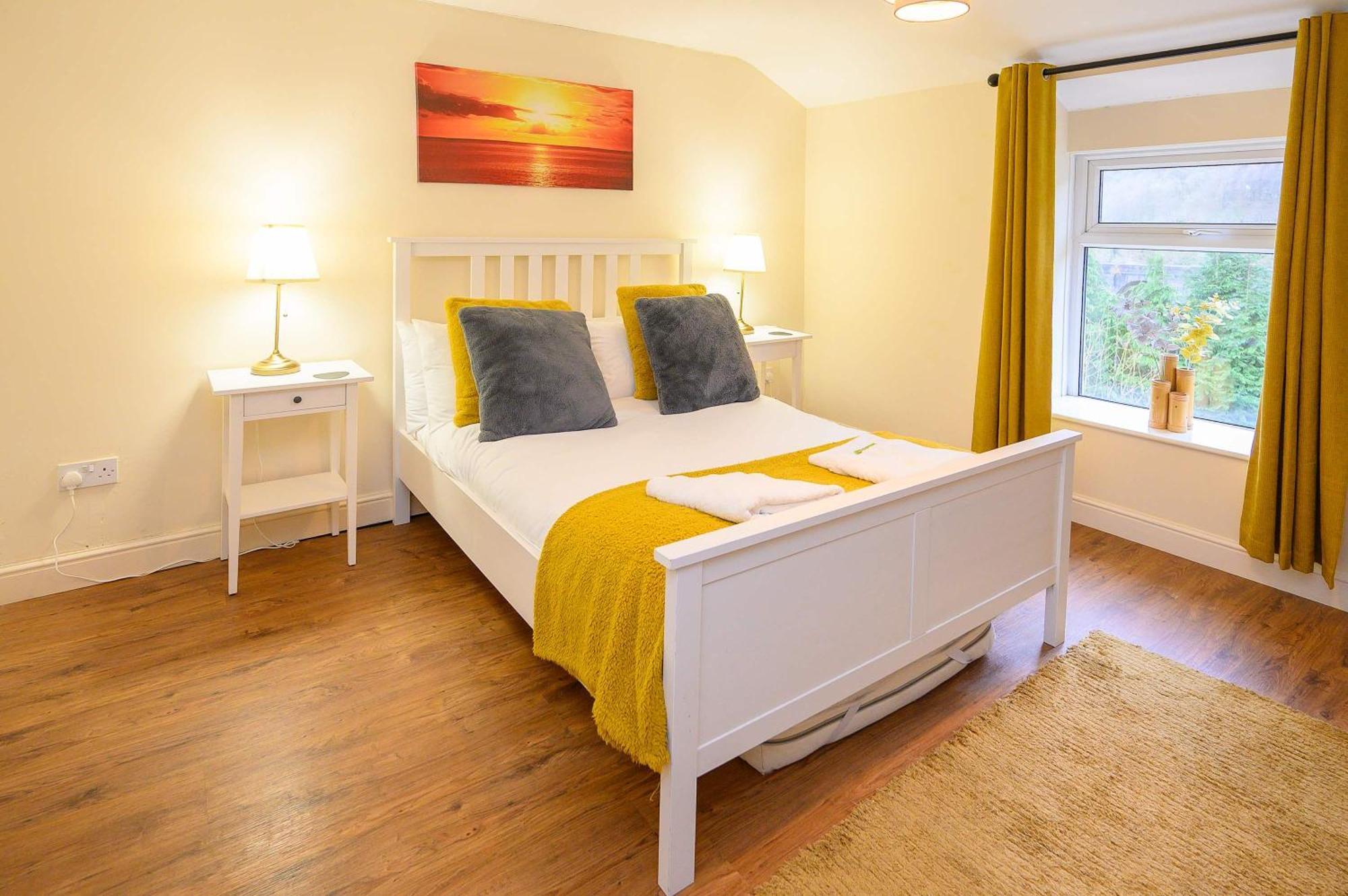 Llareggub Amazing House In Afan Forest With Breath-Taking Views By Staystaycations Port Talbot Ngoại thất bức ảnh
